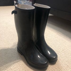 Rain boots